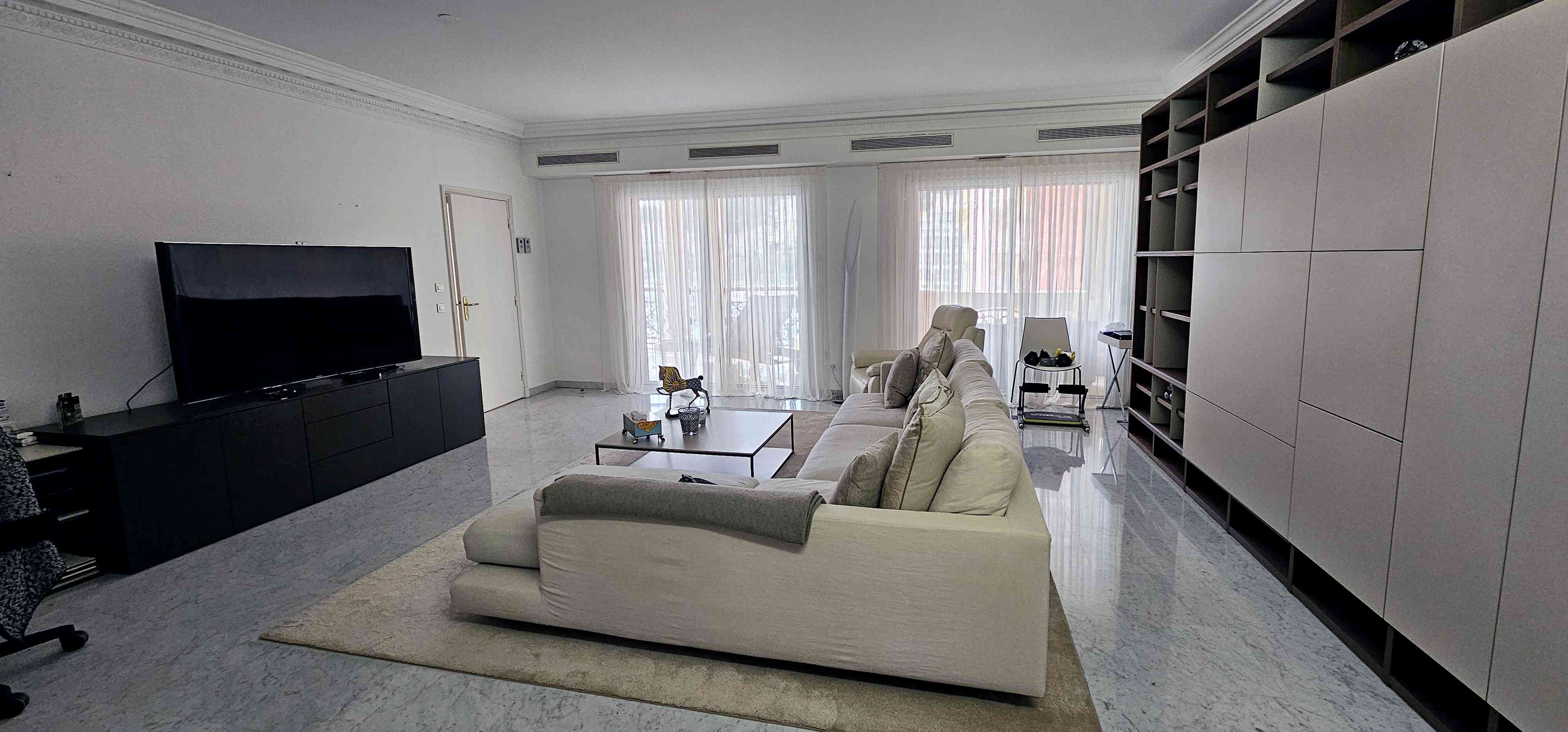                                                                                                                                         3-ROOM APARTMENT OF 178 M²,  LOCATED IN A PRESTIGIOUS RESIDENCE WITH SWIMMING POOL AND SPA                                                                    
                                                             